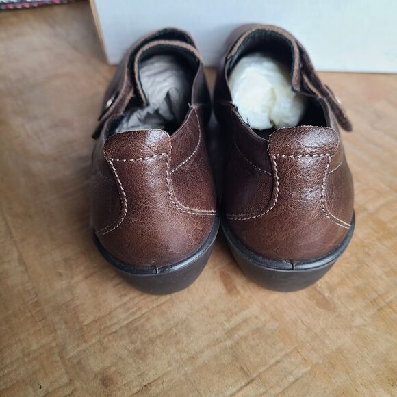 Romika Loafers Womens Size 37 Brown Distressed Leather Shoe Flat Rubber NEW - Picture 9 of 10